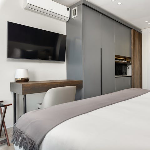 Fire off emails from the desk space