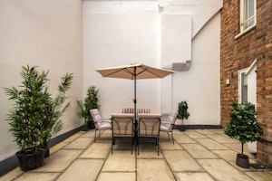 Marylebone at Dusk image 3