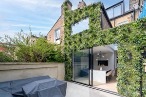 The Archway Townhouse image 10