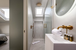 The Archway Townhouse image 8