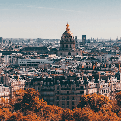 Stay on Paris' Left Bank, a fifteen-minute walk from the Invalides