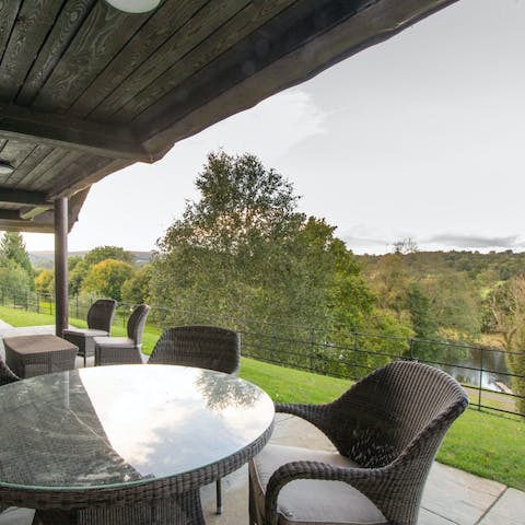 Enjoy your meals alfresco, with a lovely view over the River Wye