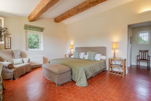Alpilles Outlook image 15