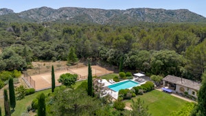 Alpilles Outlook image 5