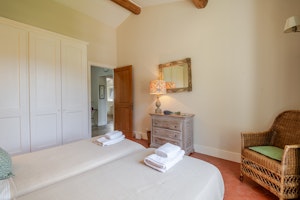 Alpilles Outlook image 4
