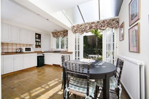 Imperial Residence image 11
