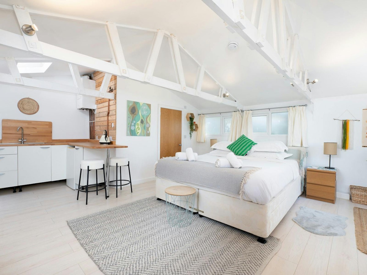 Cabin of Light, South East