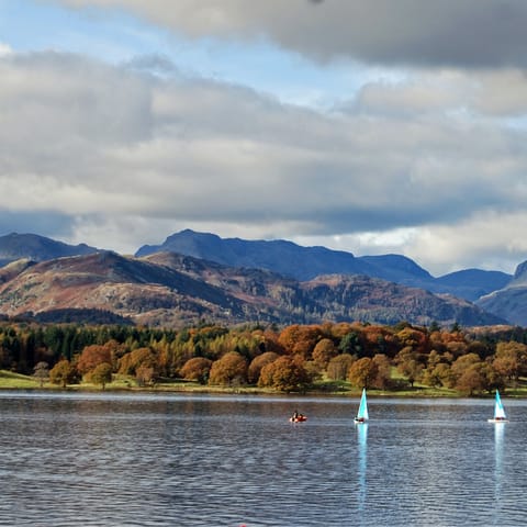 Explore the Lake District and Kentmere from this cosy base