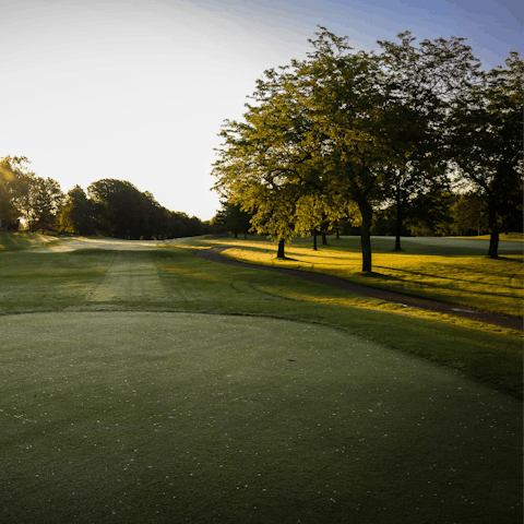 Stay within striking distance of the Harpeth Hills Golf Course, one of Tennessee's top public golf facilities