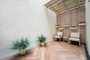 London Town image 14