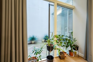 London Town image 12