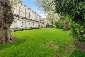 Kensington Keen image 8