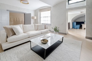 Belgravia Abode image 10