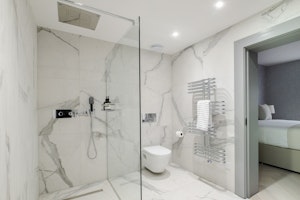 Belgravia Abode image 7