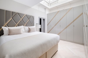 Belgravia Abode image 6