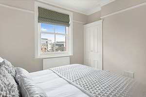 Fulham Retreat image 7
