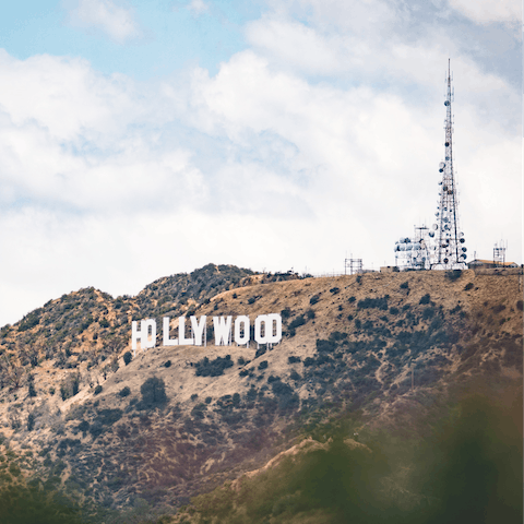 Feel the glamour of Hollywood 