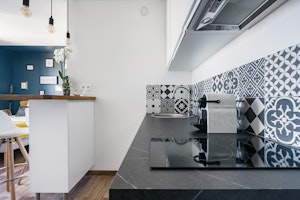 Studio in the Sky image 9