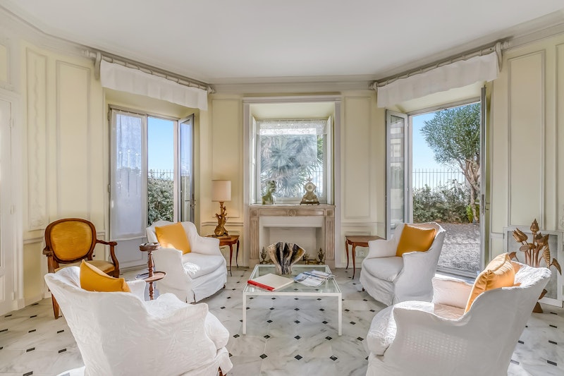 Coastal French Gem main image