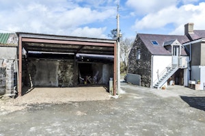 Cobblestone Coze image 13