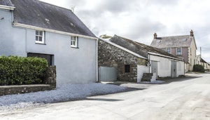 Cobblestone Coze image 3
