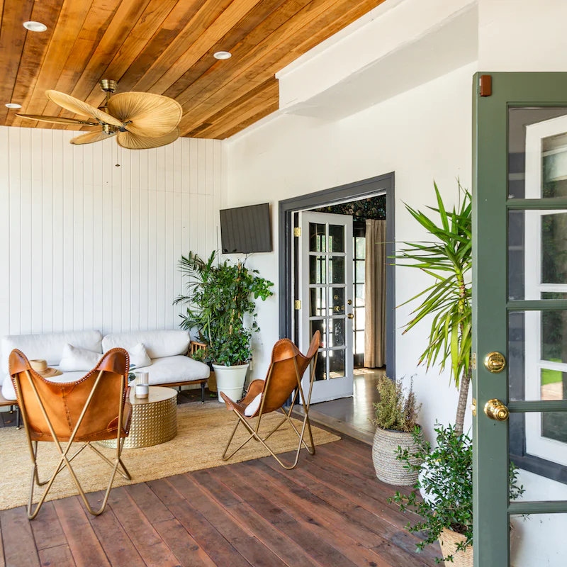 Sit out on the stylish deck with wine and nibbles