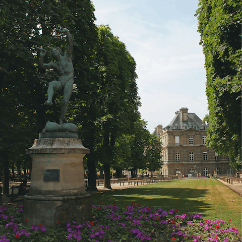 Take a scenic walk around the Luxembourg Gardens, less then ten minutes from your door