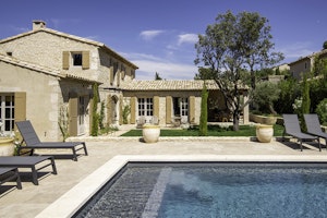 Eygalières Elegance image 1