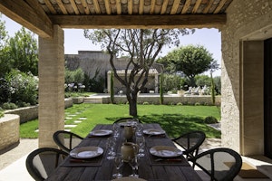 Eygalières Elegance image 13