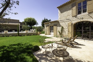 Eygalières Elegance image 10