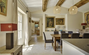 Eygalières Elegance image 2