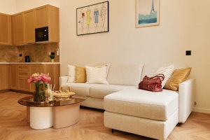 Cognac & Walnut image 12