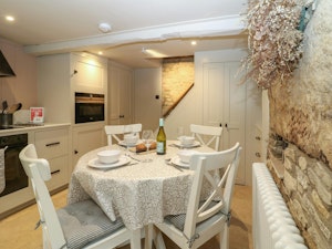 Stow Cottage image 2