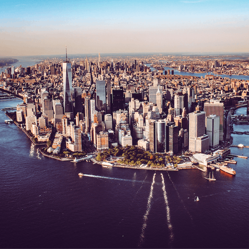 Explore the iconic island of Manhattan and find skyscrapers and sightseeing spots