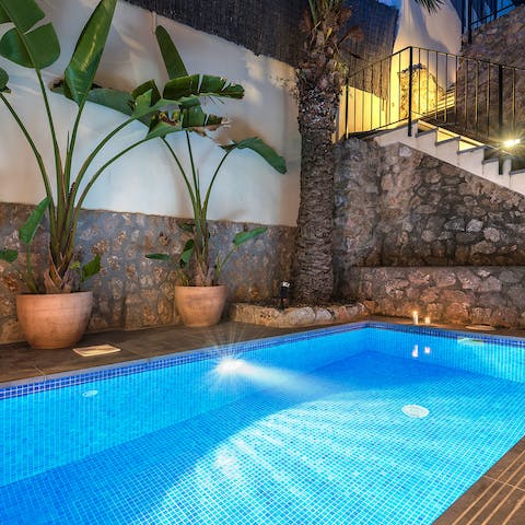 Enjoy an evening dip in the private pool and watch the stars come out