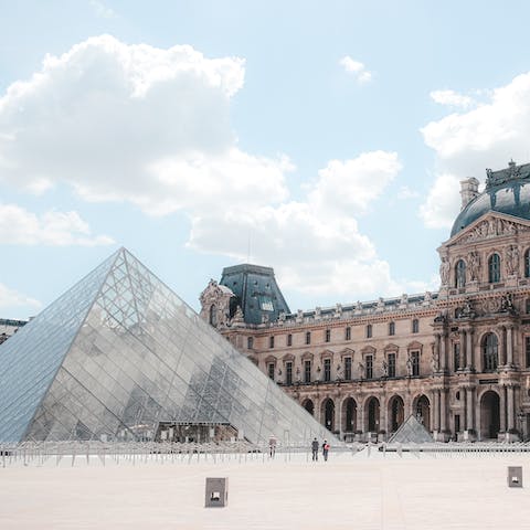 Admire artwork at the Louvre – an eighteen-minute walk away