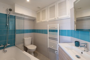 Rose Heights image 13