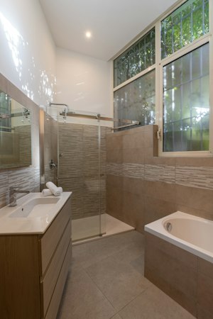 Rose Heights image 5