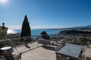 Rose Heights image 2