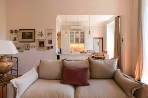 Abbey Abode image 7