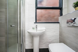 Grand Elm image 10