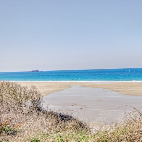 Head to the white sands of Grève de Minieu directly from the garden and go for a swim