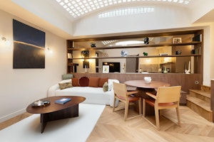 A Parisian Picture image 1