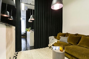 French Charm image 10