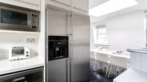 Skyfall House image 5