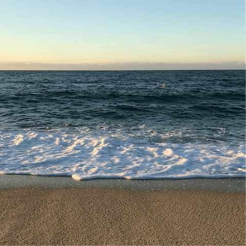 Walk the 700m to Viareggio beach