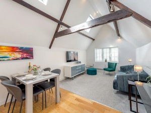 Shrewsbury Hideaway image 8