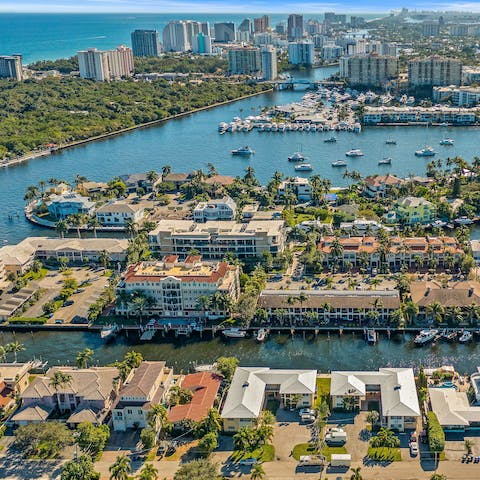 Meander along the waterways of Fort Lauderdale straight from the dock