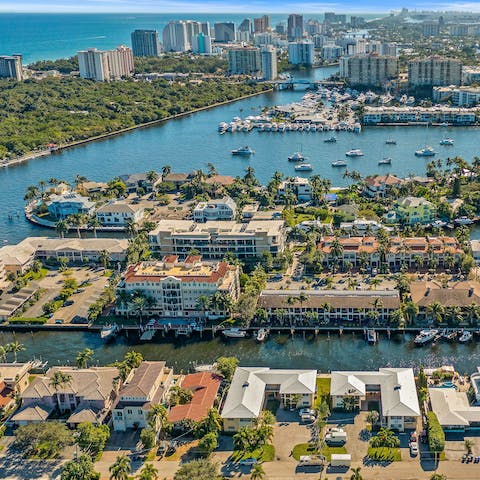 Meander along the waterways of Fort Lauderdale straight from the dock