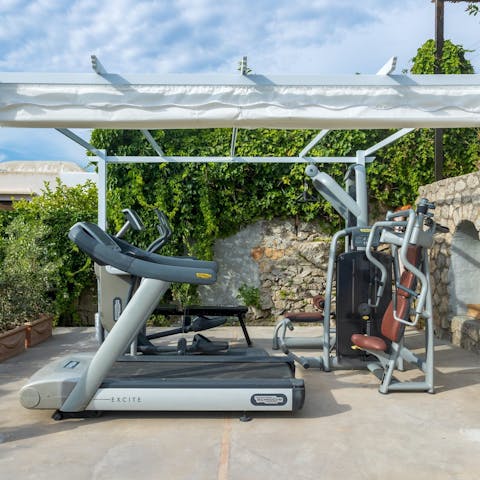 Work up an appetite in the outdoor gym ahead of a pizza night with your family